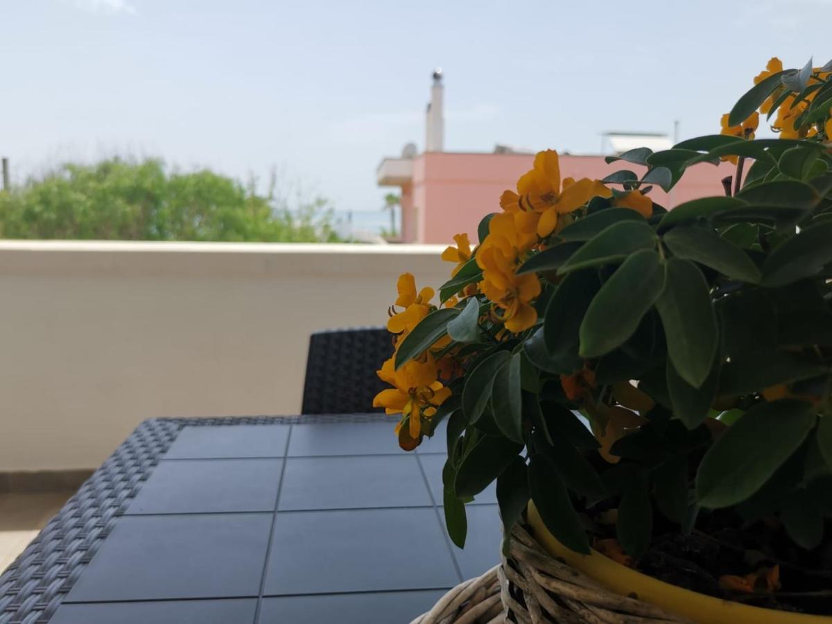 Casa Tramonto Vista Mare Διαμέρισμα Marina Di Pescoluse Εξωτερικό φωτογραφία